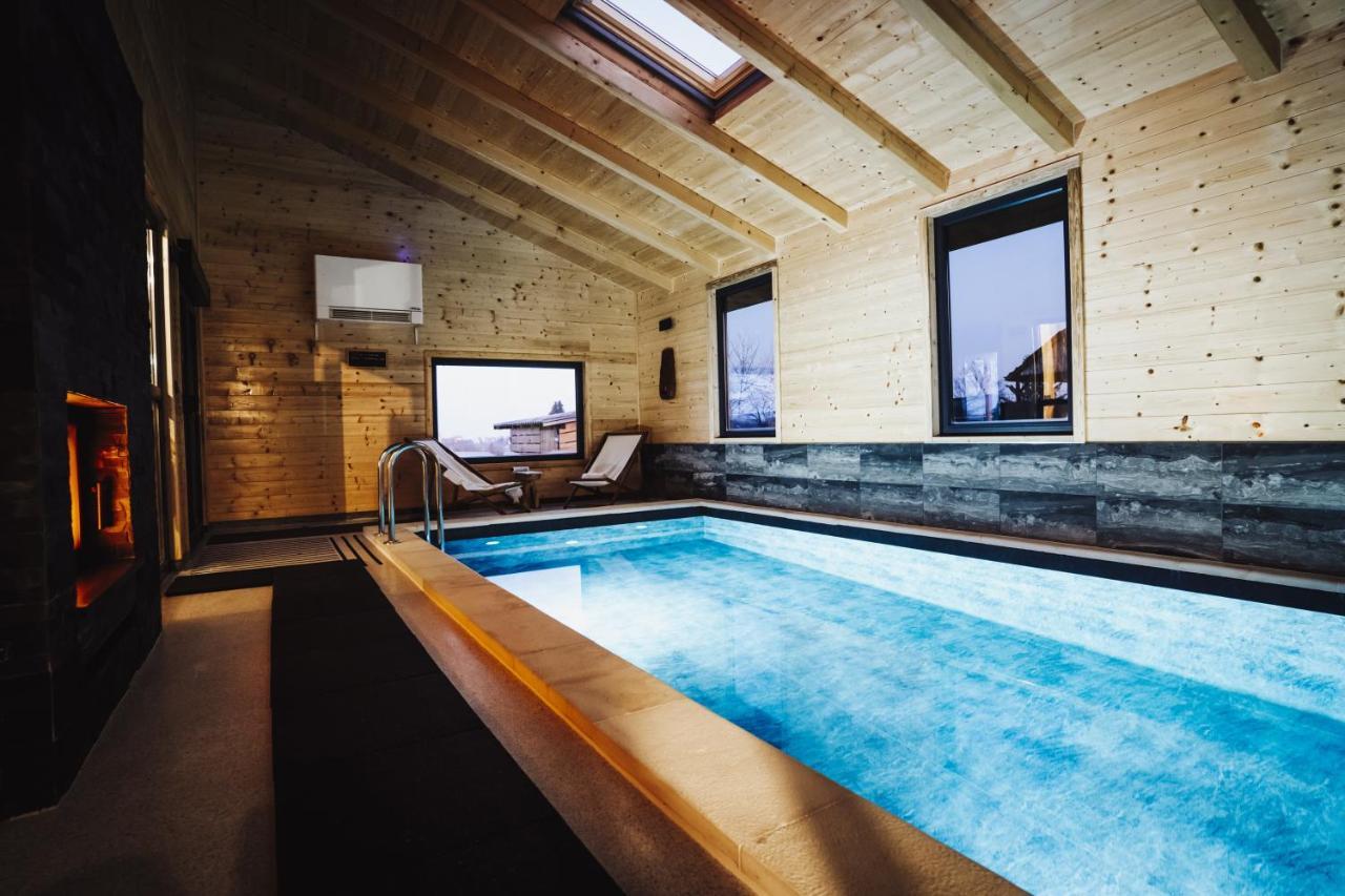 Holiday Home Nightswim Inn Vrbovec Esterno foto